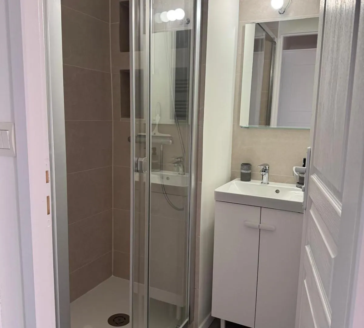 Appartement 4 Personnes Cap Esterel Centre Du Village Saint-Raphaël 0*,  프랑스